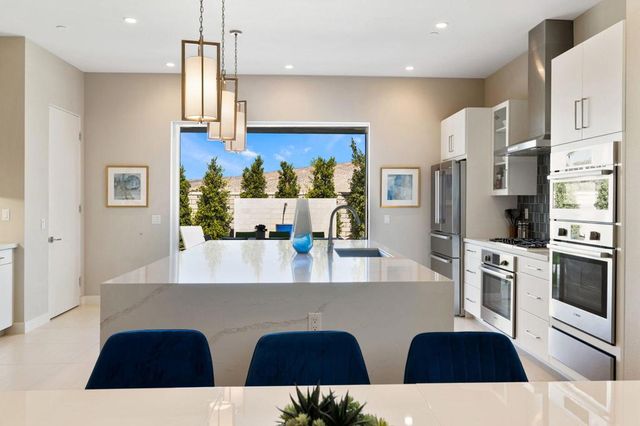 2 Iridium Way, Rancho Mirage, CA 92270