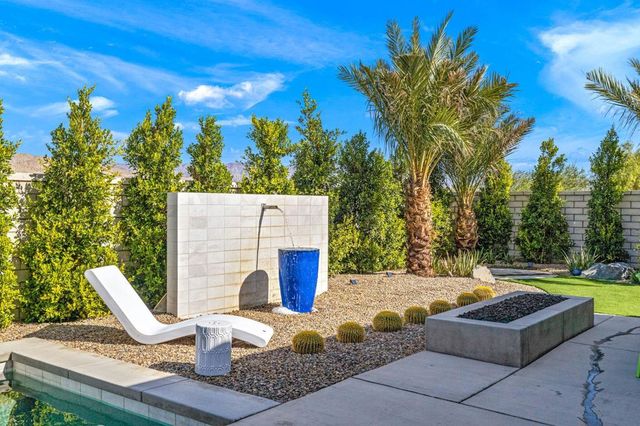 2 Iridium Way, Rancho Mirage, CA 92270