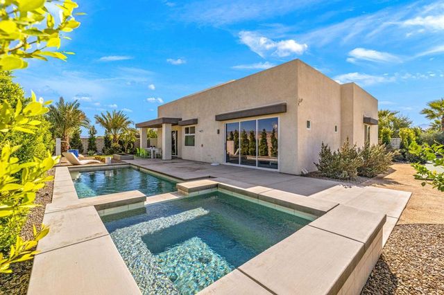 2 Iridium Way, Rancho Mirage, CA 92270