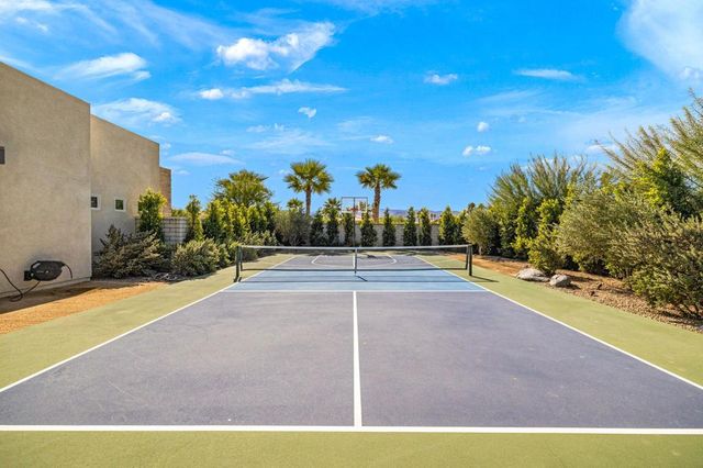 2 Iridium Way, Rancho Mirage, CA 92270