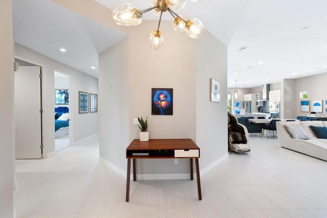 2 Iridium Way, Rancho Mirage, CA 92270