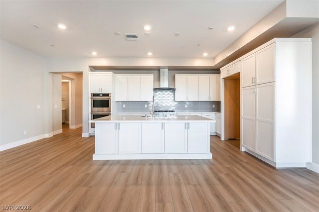 9128 Las Manaitas Avenue 301, Las Vegas, NV 89144