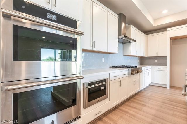 9128 Las Manaitas Avenue 301, Las Vegas, NV 89144