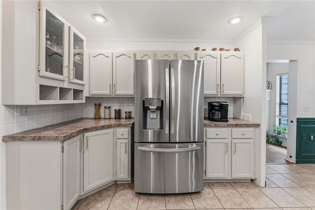 900 Willow Court, Siloam Springs, AR 72761
