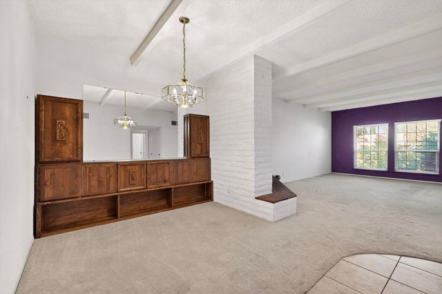 8906 CHAMBERS Place NE, Albuquerque, NM 87111