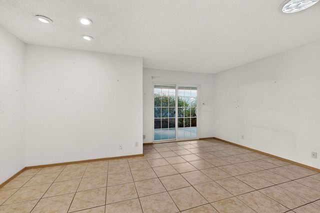 8906 CHAMBERS Place NE, Albuquerque, NM 87111