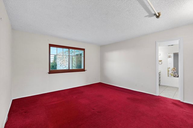 8906 CHAMBERS Place NE, Albuquerque, NM 87111