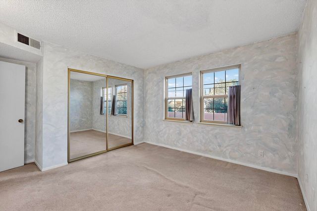 8906 CHAMBERS Place NE, Albuquerque, NM 87111