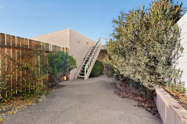 8906 CHAMBERS Place NE, Albuquerque, NM 87111