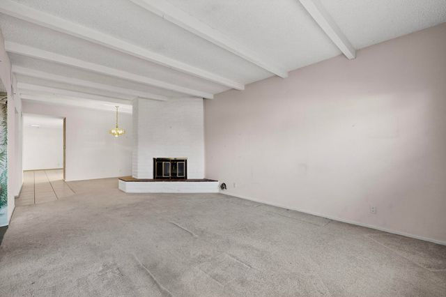 8906 CHAMBERS Place NE, Albuquerque, NM 87111