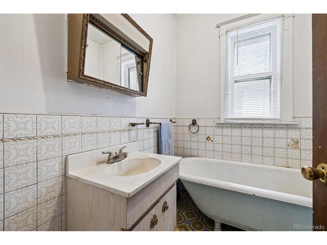 4234 Vallejo St, Denver, CO 80211