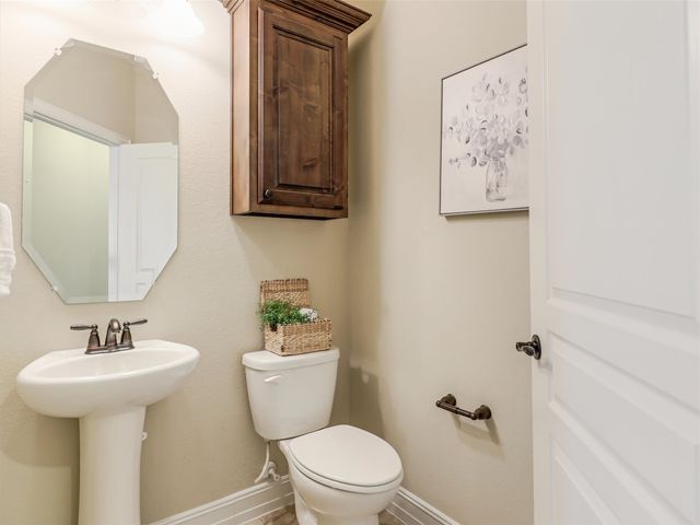6490 Ontario Drive, Frisco, TX 75036