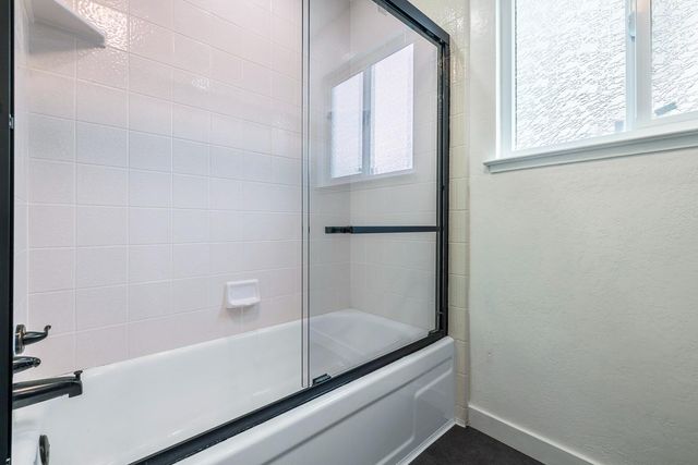 1622 Dennis Avenue, Clovis, CA 93611