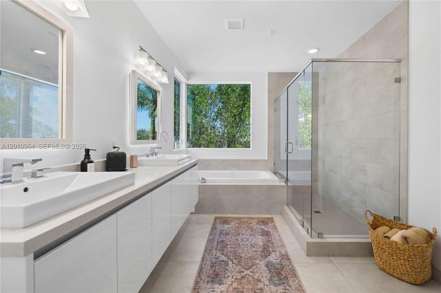 9915 NW 75th Street 9915, Doral, FL 33178