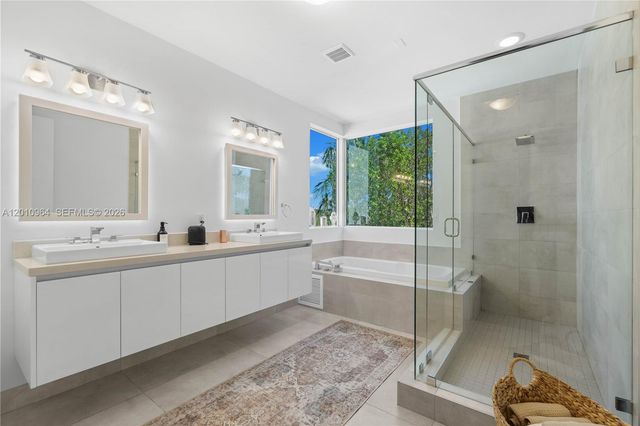 9915 NW 75th Street 9915, Doral, FL 33178