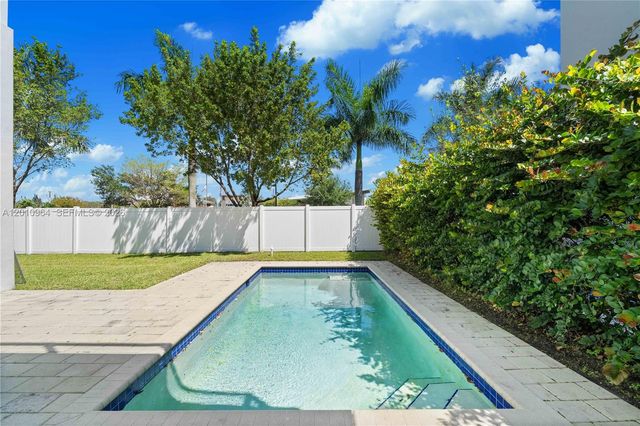 9915 NW 75th Street 9915, Doral, FL 33178