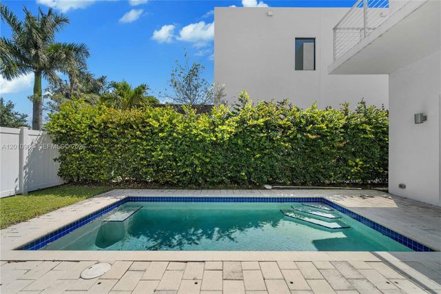 9915 NW 75th Street 9915, Doral, FL 33178