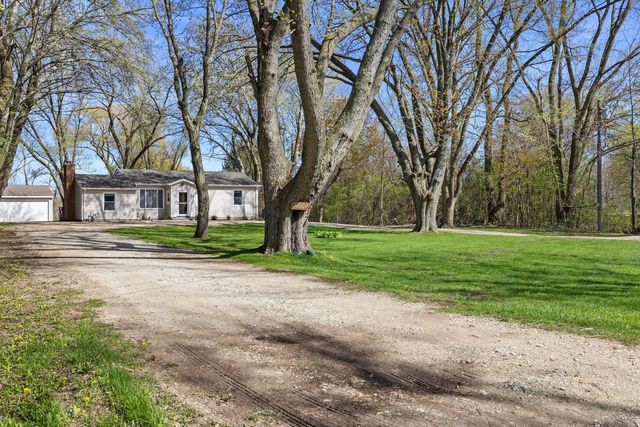 10227 8th AVENUE, Pleasant Prairie, WI 53158