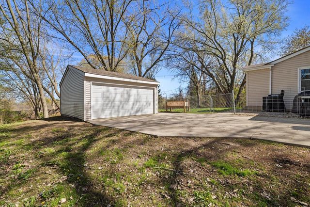 10227 8th AVENUE, Pleasant Prairie, WI 53158