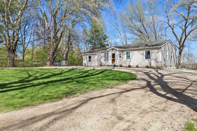10227 8th AVENUE, Pleasant Prairie, WI 53158