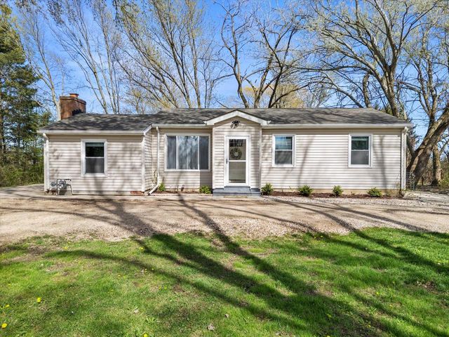 10227 8th AVENUE, Pleasant Prairie, WI 53158