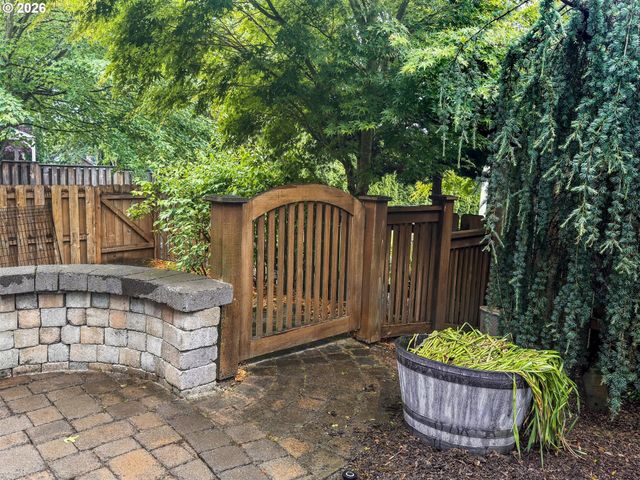 16073 Se PINOT Rd, Milwaukie, OR 97267