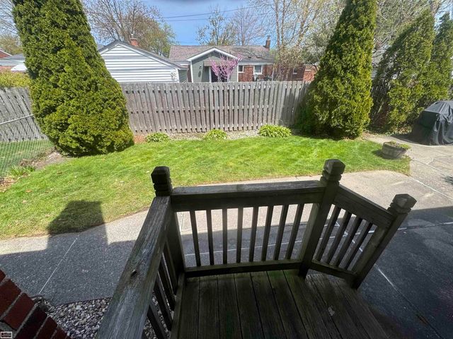 22821 Shoreview Court, Saint Clair Shores, MI 48082