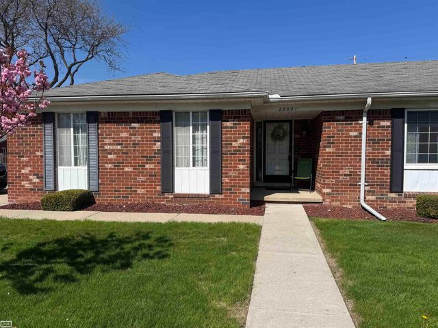 22821 Shoreview Court, Saint Clair Shores, MI 48082