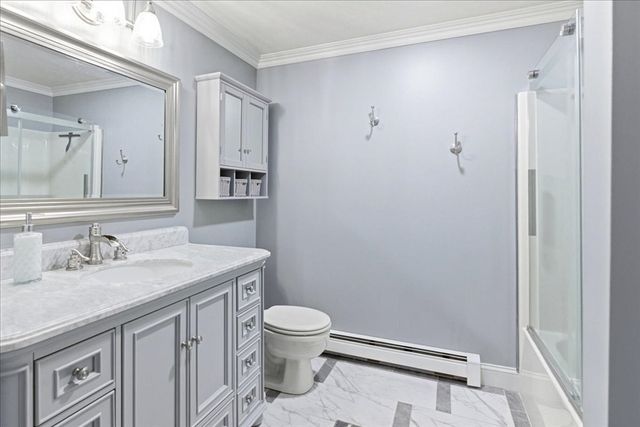 137 Cedar St, Middleboro, MA 02346