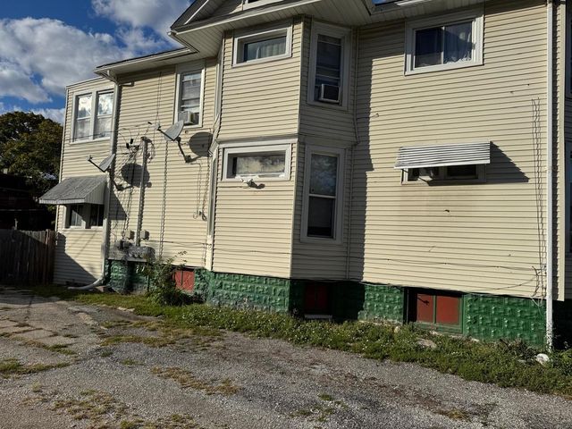 1110 S 4th Avenue, Maywood, IL 60153