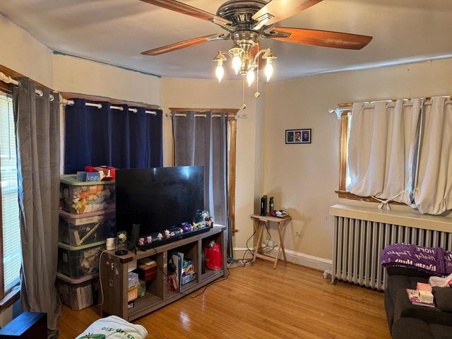 1110 S 4th Avenue, Maywood, IL 60153