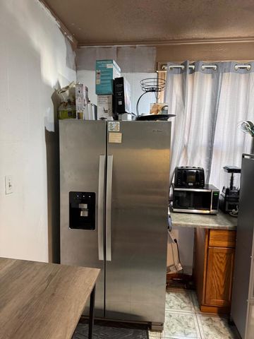 1110 S 4th Avenue, Maywood, IL 60153