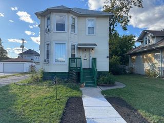 1110 S 4th Avenue, Maywood, IL 60153