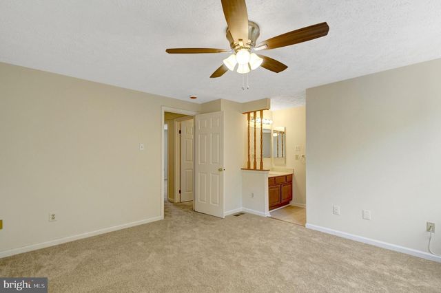 9227 SHEFFIELD HUNT CT, Lorton, VA 22079