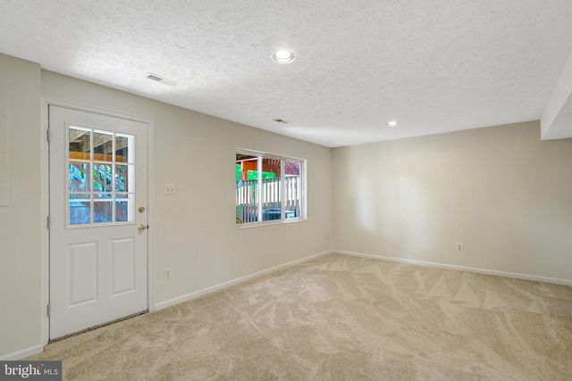 9227 SHEFFIELD HUNT CT, Lorton, VA 22079
