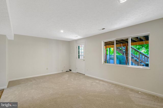 9227 SHEFFIELD HUNT CT, Lorton, VA 22079