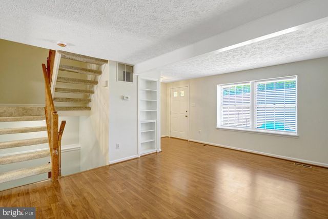 9227 SHEFFIELD HUNT CT, Lorton, VA 22079