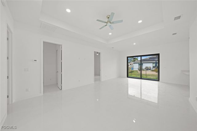 447 Redwing ST, Lehigh Acres, FL 33974