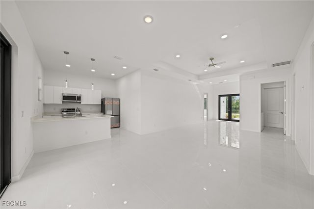 447 Redwing ST, Lehigh Acres, FL 33974