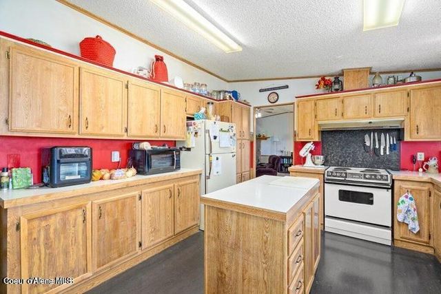 3520 W Cranston AVE, Hayden, ID 83835