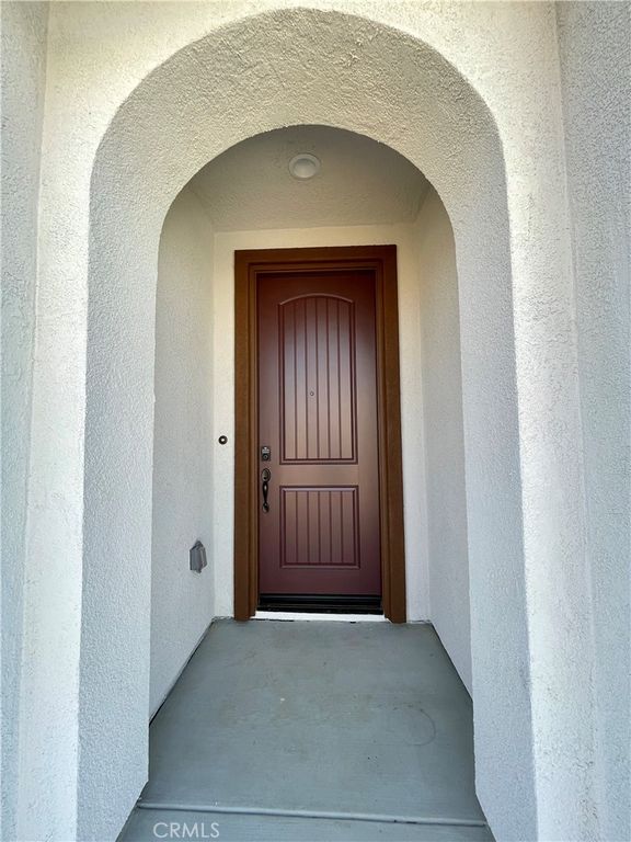 Image 2 of property listing at 36237 Sunset Ridge Court, Wildomar, CA 92595