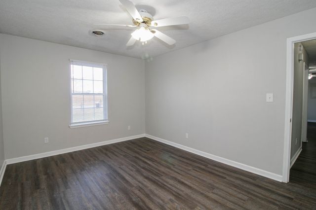 303 Ashley Street, Oak Grove, KY 42262