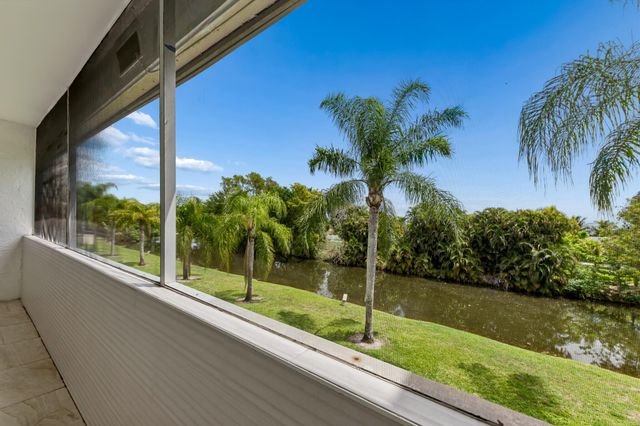 126 Sparrow Drive 10b, Royal Palm Beach, FL 33411