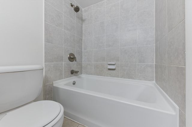 126 Sparrow Drive 10b, Royal Palm Beach, FL 33411