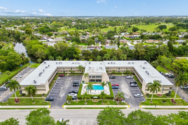 126 Sparrow Drive 10b, Royal Palm Beach, FL 33411