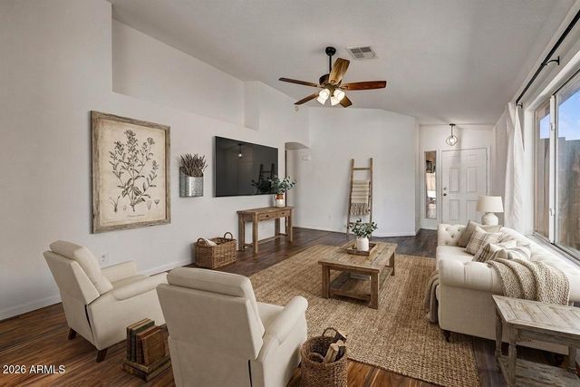 20819 N 1ST Avenue, Phoenix, AZ 85027