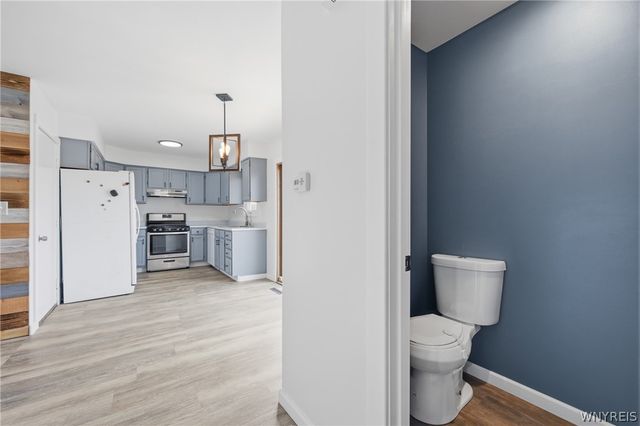 122 Rebecca Park, Buffalo, NY 14207