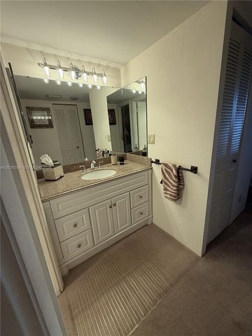 20335 W Country Club Drive 1105, Aventura, FL 33180