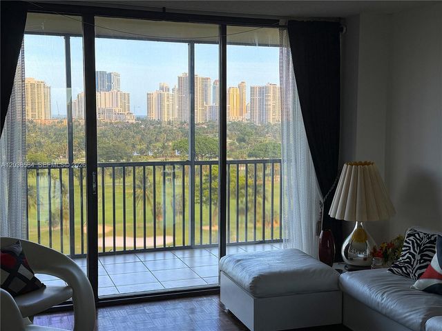 20335 W Country Club Drive 1105, Aventura, FL 33180