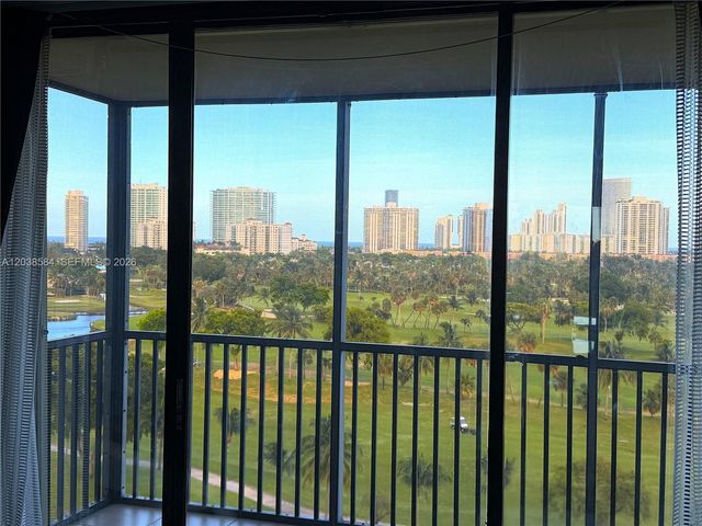 20335 W Country Club Drive 1105, Aventura, FL 33180